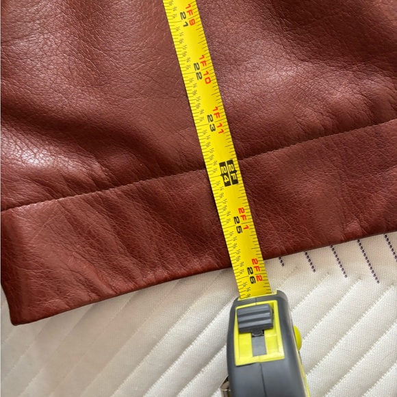 Taylor Stitch leather bomber jacket - Picture 8 of 13